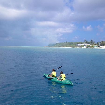 Ukulhas Beach Inn Bagian luar foto