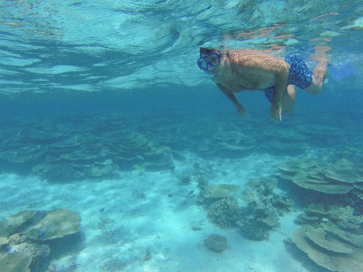 Ukulhas Beach Inn Bagian luar foto