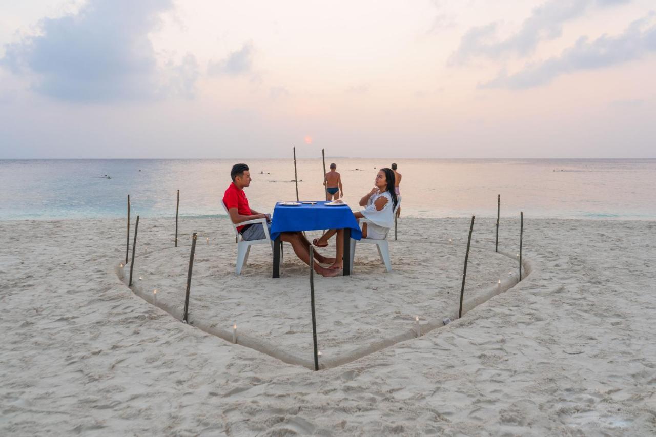 Ukulhas Beach Inn Bagian luar foto